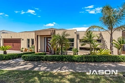 7 Barmah Grange, Greenvale