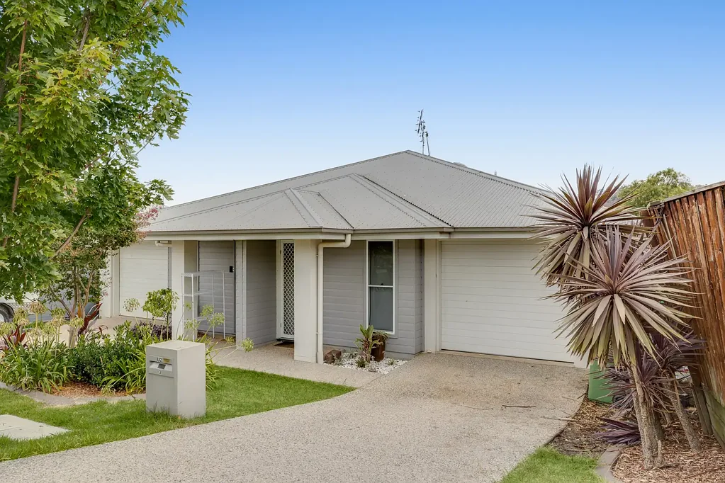 2/3 Carlin Street, Glenvale, QLD 4350