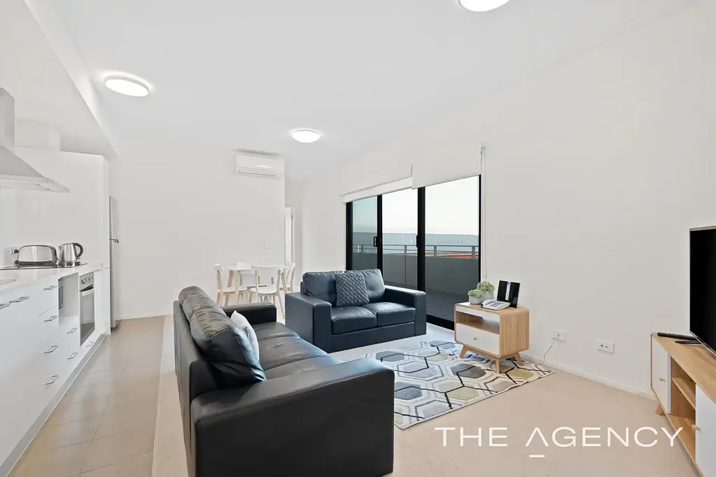 Midland 1ਬੈੱਡਰੂਮ Top-Floor Living with Expansive Hill Views
