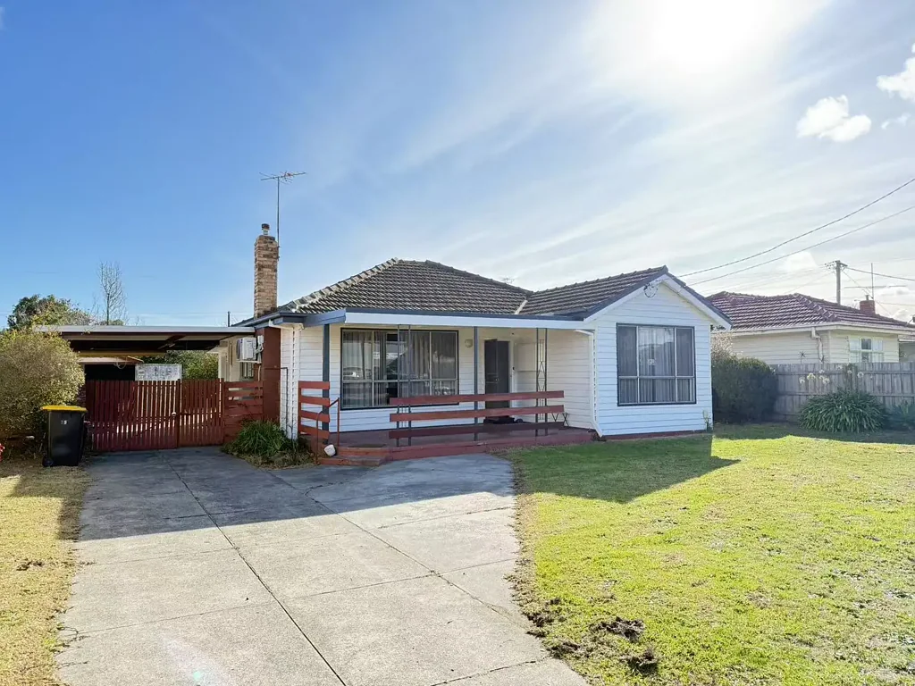 Renovated Family Home In Prime Location