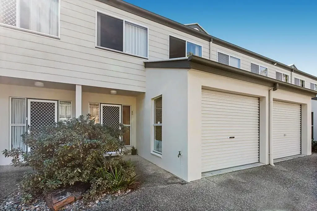 Modern Townhosue in Popular Maroochydore Location!