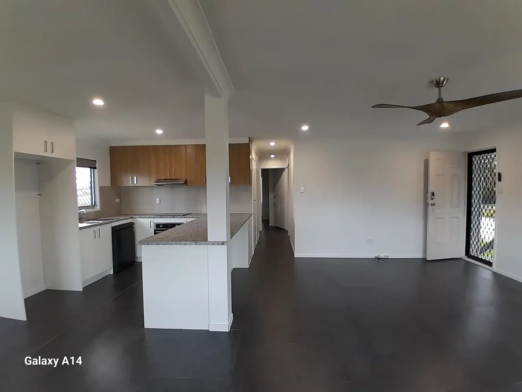 3 Bedroom Top Floor - Renovated
