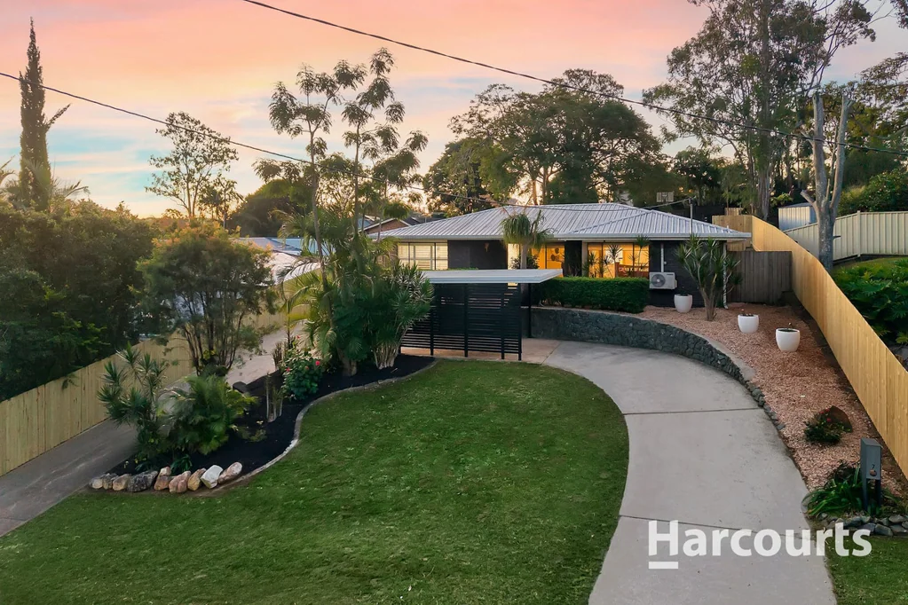 Petrie 4침실 Renovated Family Home on a Huge 947m² Block – Pool, Space & Ready to Move In!