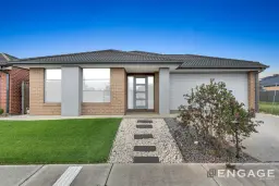 8 Centurion Avenue, Tarneit