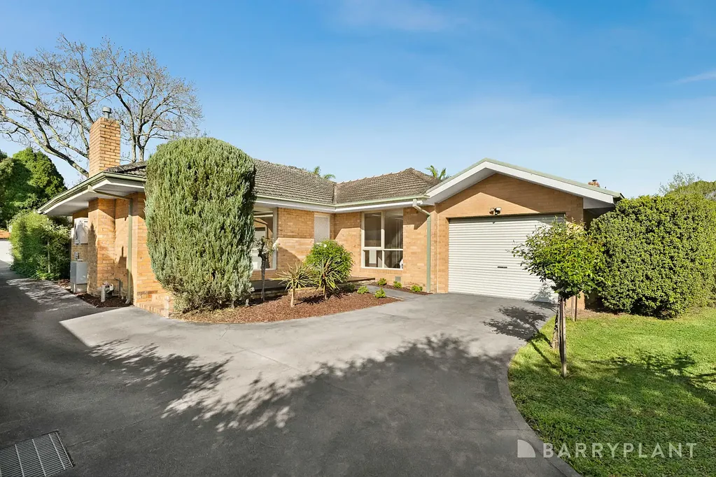 Ringwood East 3ਬੈੱਡਰੂਮ Move-in ready quality and convenience.
