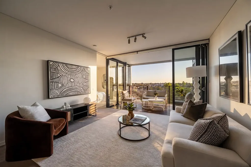 Camperdown 1房 位于备受赞誉的“Trio”综合体的宽敞一卧加书房 Oversized 1 Bed + Study in the Acclaimed 'Trio' Complex