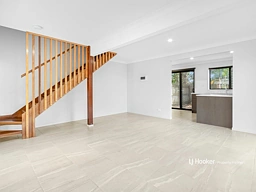 33/10 Damalis Street, Woodridge