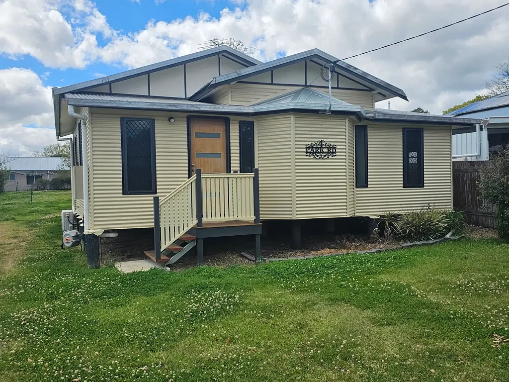 Crows Nest 4房  Charming Cottage - Fully Renovated and Ready To Move In