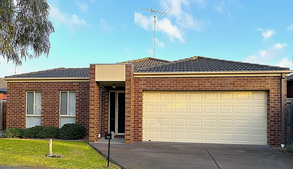 THREE BEDROOM FAMILY HOME