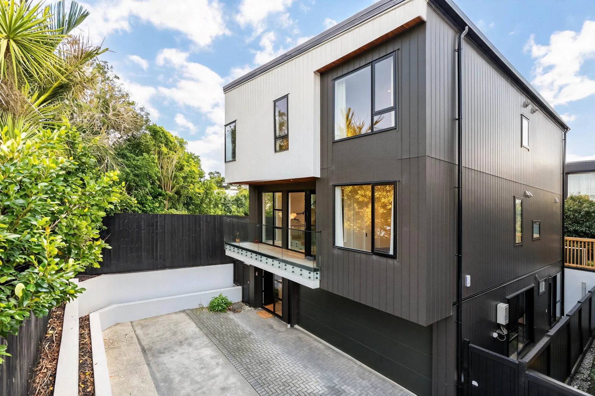 Remuera 5 Bedroom Brand New Luxury Homes in the Heart of Remuera