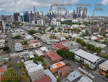 215 Boundary Street, West End, QLD 4101, 6 ਕਮਰੇ, 2 ਬਾਥਰੂਮ, House