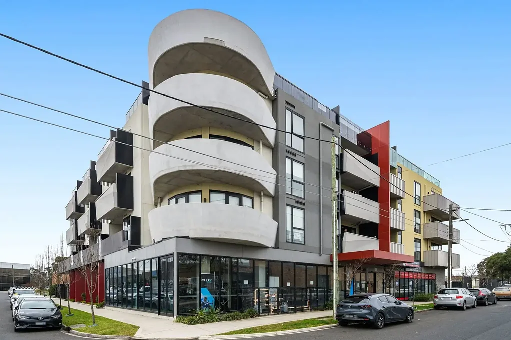 Airport West 2 Bedroom Spacious Contemporary Living in the Heart of Airport West