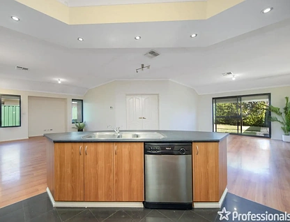2 Yongar Way, Forrestfield, Kalamunda, 4房, 2浴, House