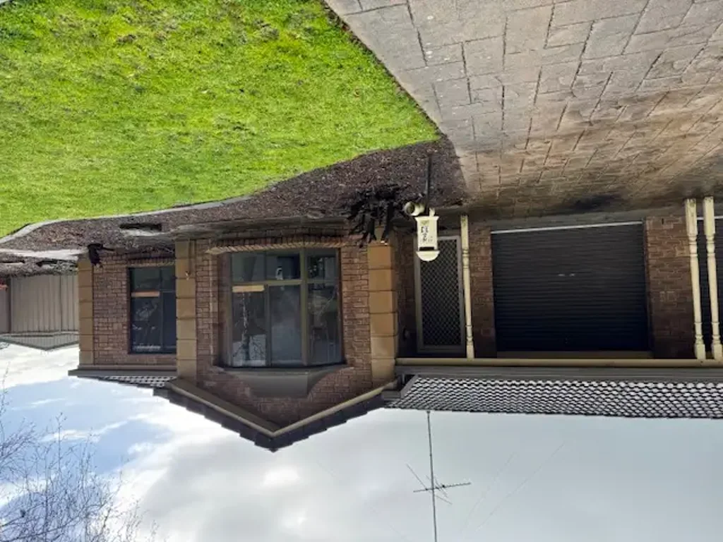 Two bedroom unit in quiet area