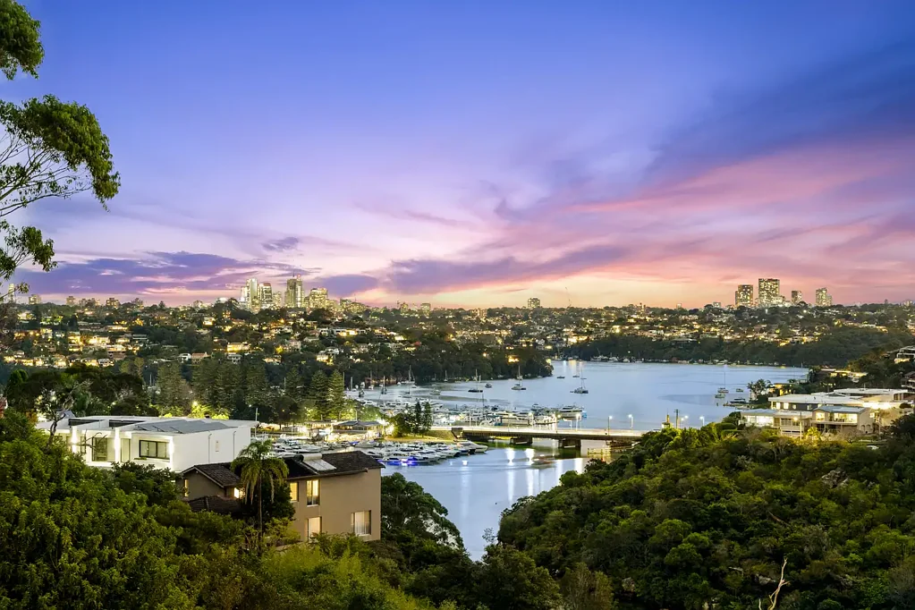 Clontarf 4 Bedroom Timeless Quality and Mesmerising Views Meets Blue Ribbon Prestige