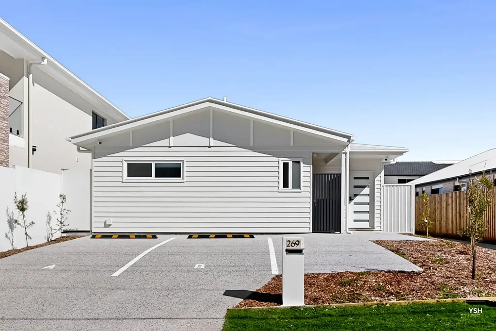 Luxury, Fully Furnished One-Bedroom Apartment – Utilities Included for Easy Living!