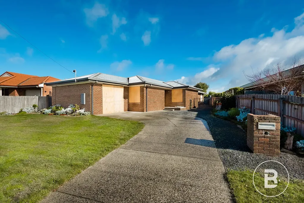 9 Ulswater Road, Wendouree, VIC 3355