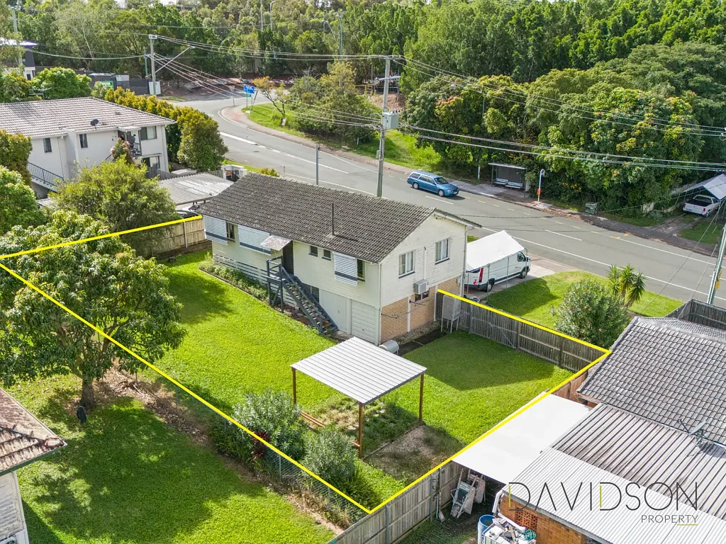 Charming Air-Conditioned Family Home in the Heart of Beenleigh