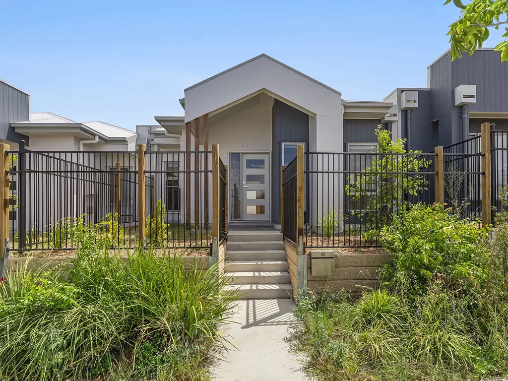 Modern Living in Flagstone – Built in 2024