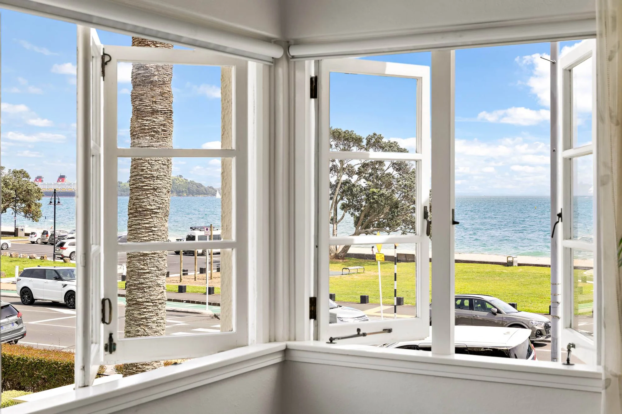 Mission Bay 2ਬੈੱਡਰੂਮ Excellent Value by the Sea - Motivated owner