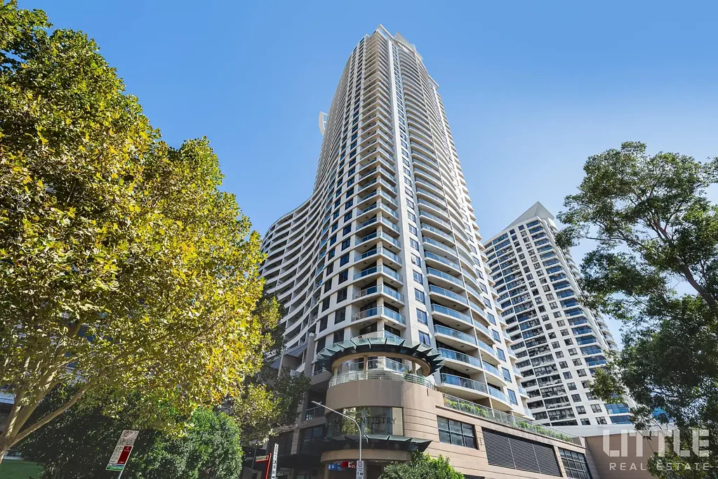 St Leonards Attractive modern entry point apartment in prime location