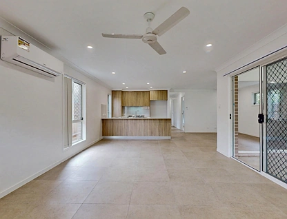 296 Bloomfield Street, Cleveland, Redland City Region, 4房, 2浴, House