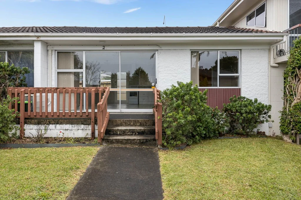Two bedroom unit in Blockhouse Bay