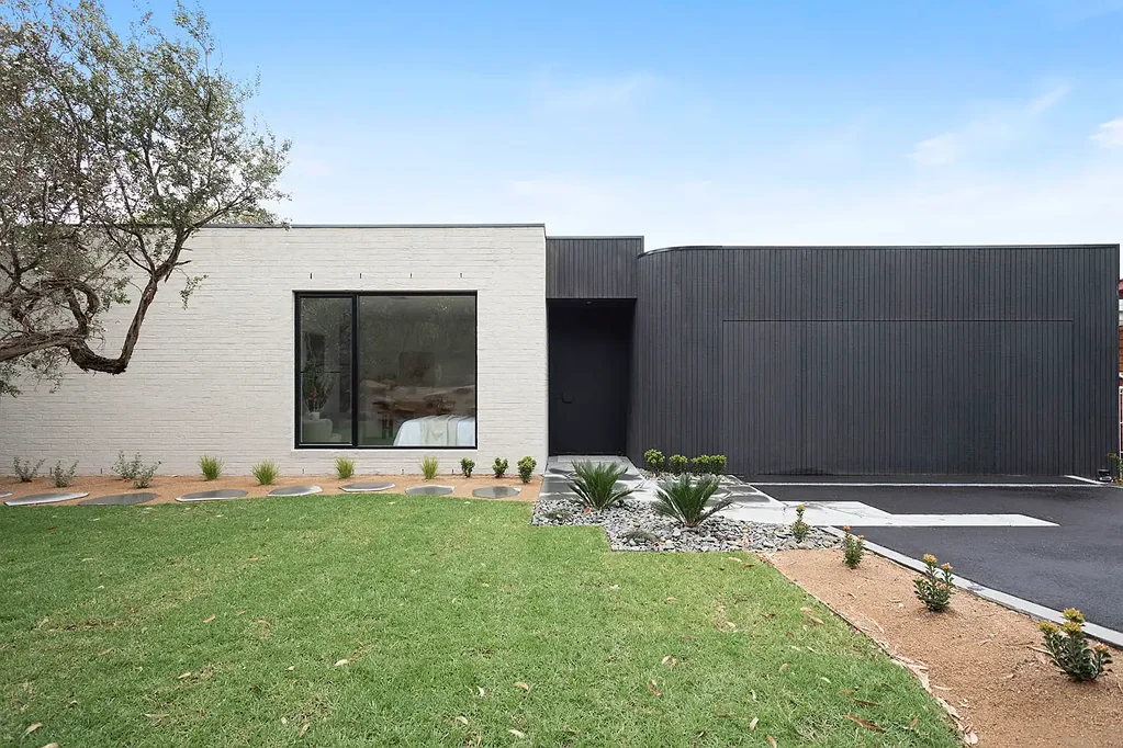 3 Madeleine Street, Blairgowrie, VIC 3942