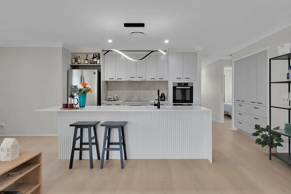 Ormeau 4房  Family Living in Jacobs Ridge – High-End Upgrades, Solar & Ducted Comfort!