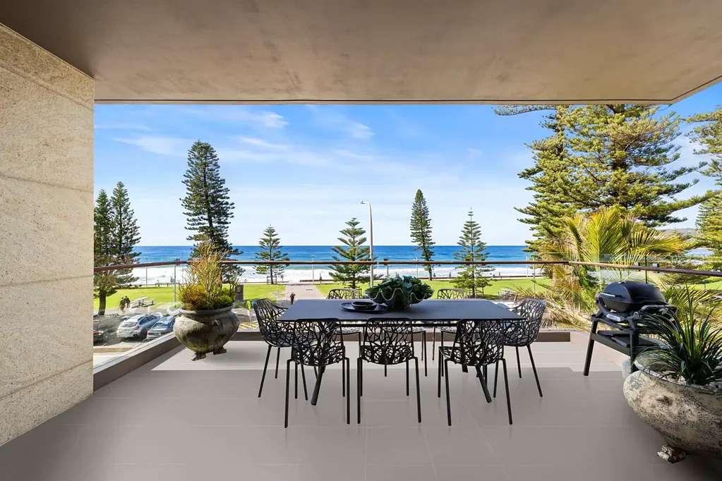 Manly 3 Bedroom Luxury beachfront Sub Penthouse with breathtaking ocean views