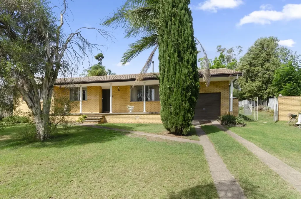 Werris Creek 3Habitaciones QUALITY 3 bedroom BRICK HOME with Privacy