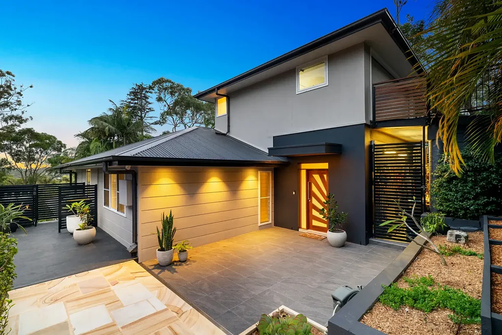 Grays Point 4部屋 Modern Family Sanctuary with North-Facing Backyard