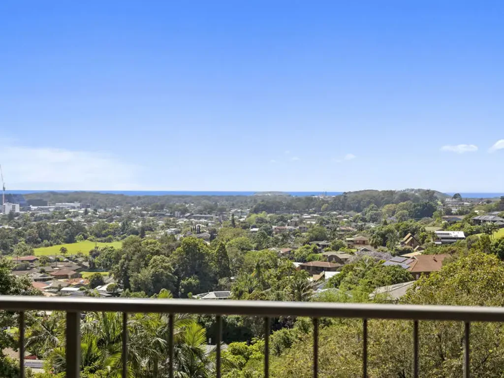 Coffs Harbour 4房  Breathtaking Coastline to Mountain Views...
