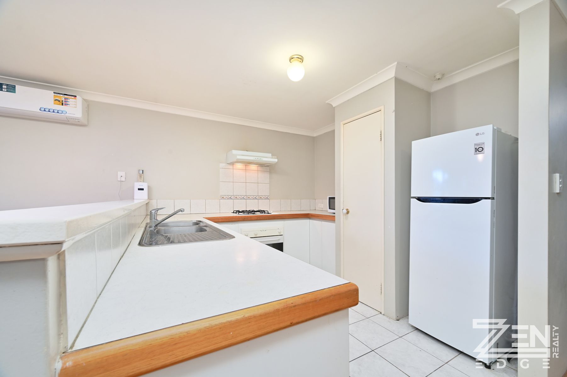 UNIT 6 3 GARDEN ST, CANNINGTON WA 6107, 0 침실, 0 욕실, House