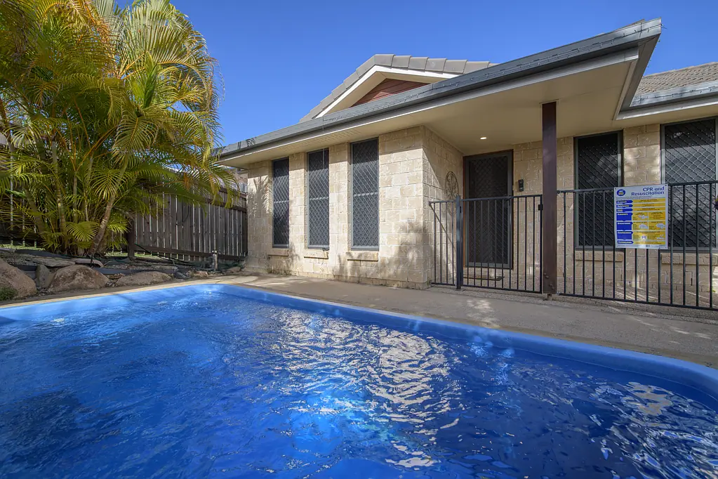 8 Christian Court, Glen Eden, QLD 4680
