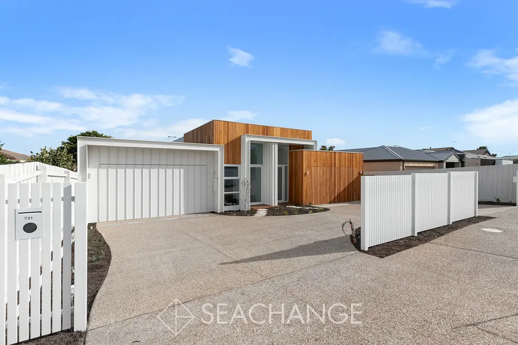 Mornington 3ਬੈੱਡਰੂਮ Soaring Ceilings & Single-Level Luxury