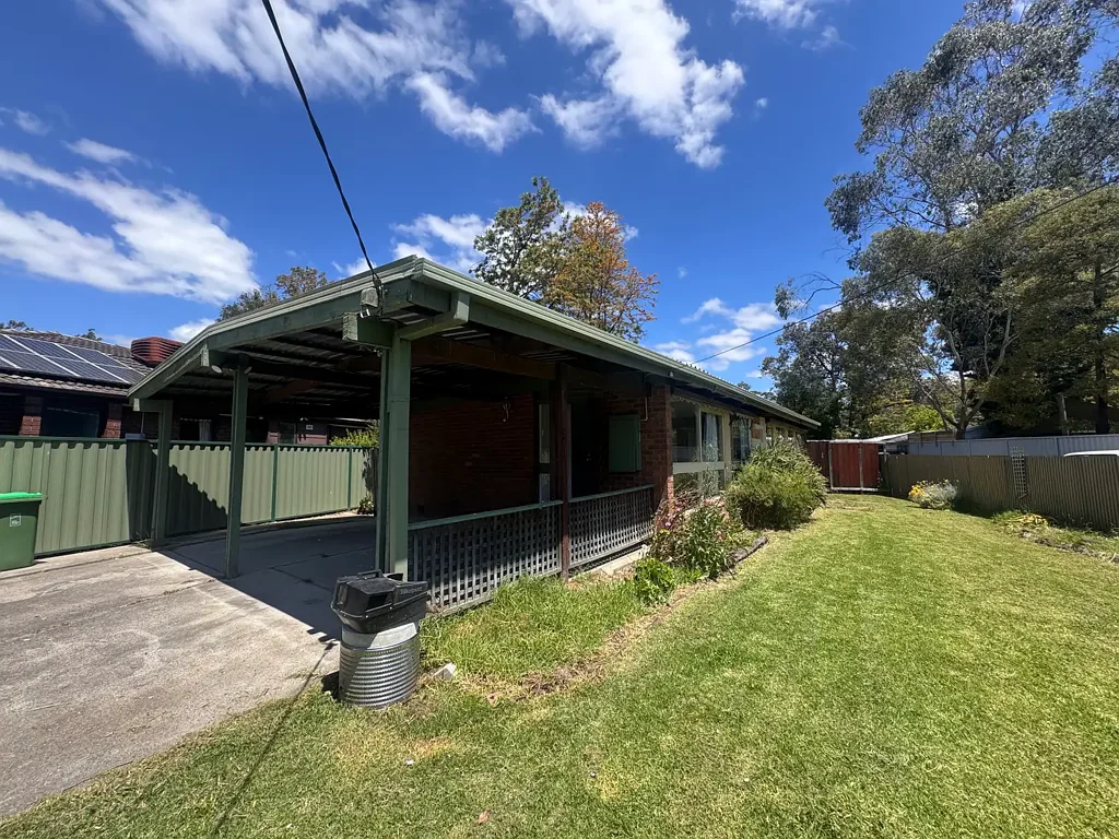 Three-Bedroom Home in Mount Evelyn