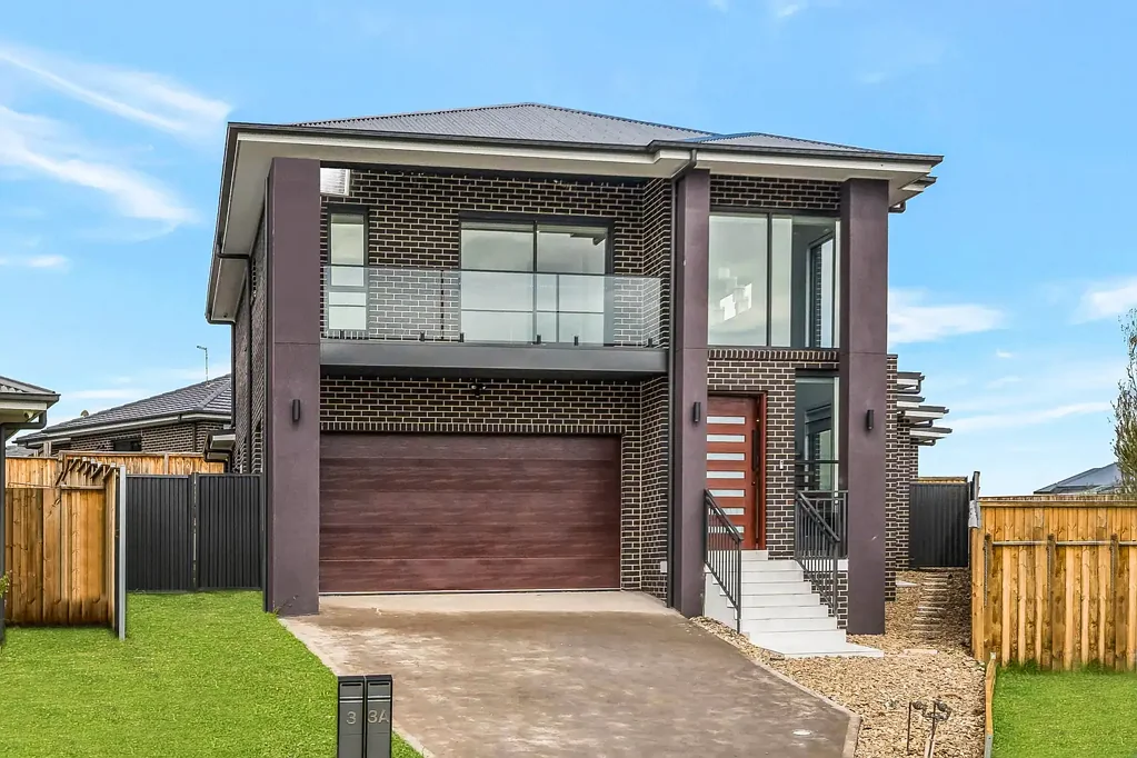 Modern 5-Bedroom Double Storey Home