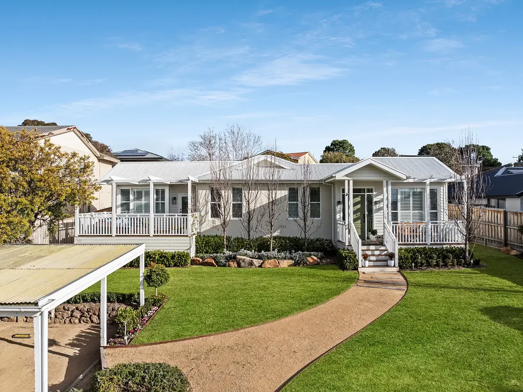 Mount Martha 3 Bedroom Coastal Luxury with Quality and Comfort