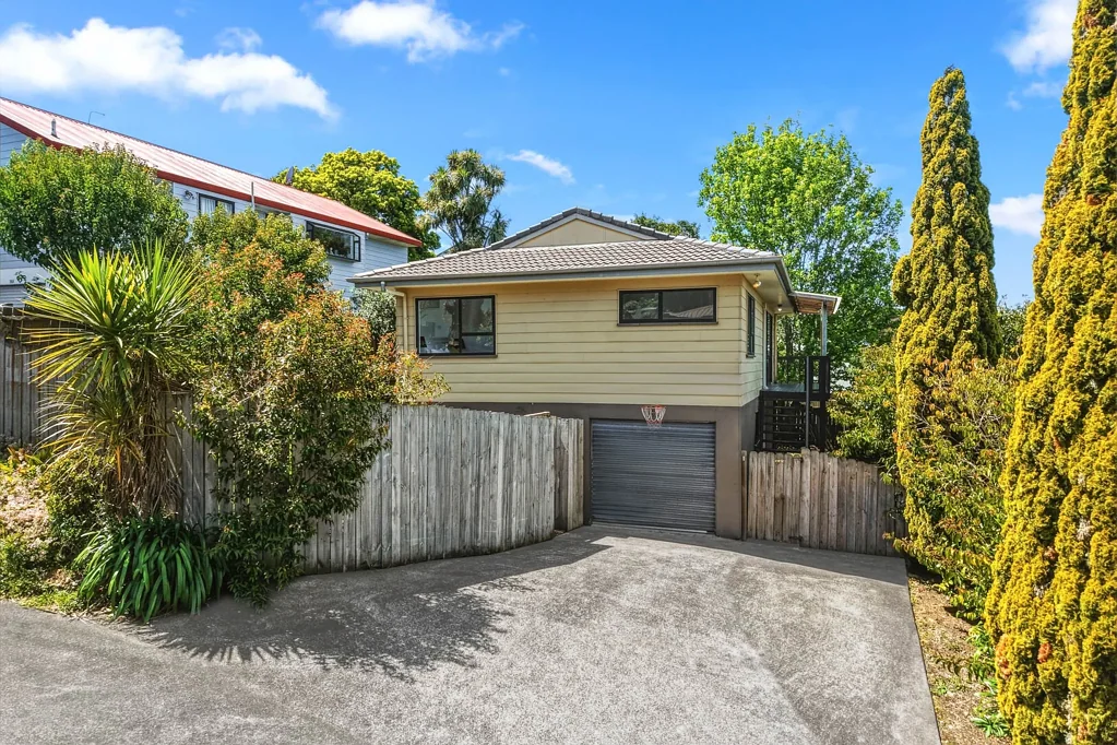 Totara Vale 3Kwarto Affordable Property with Sky Tower Fireworks Views