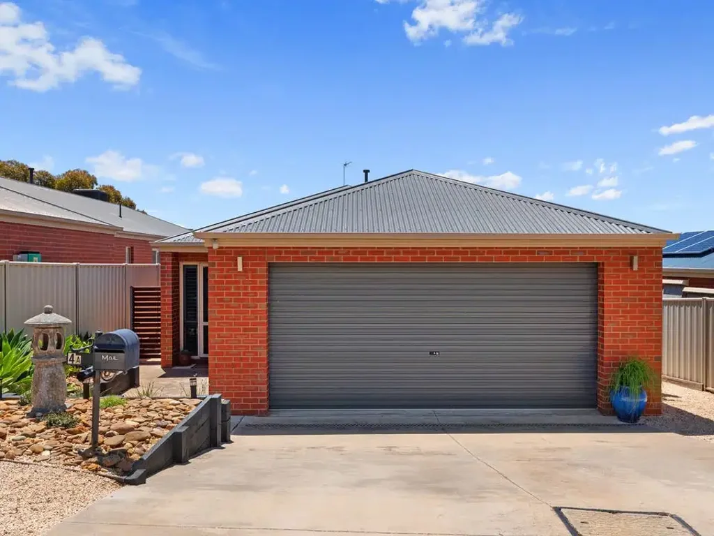 4A Grevillea Avenue, Kangaroo Flat, VIC 3555