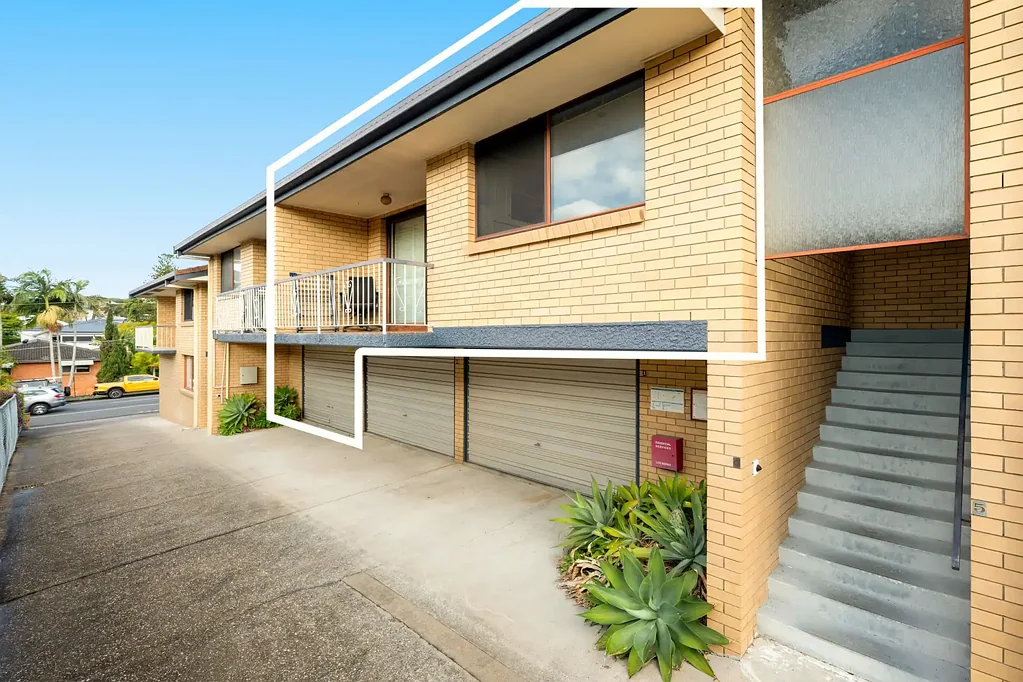 Coorparoo 1房 迷人公寓，设宽敞多功能室或可轻松恢复为车库 Charming Apartment with Large Multipurpose Room or Easily Reinstate back to a Garage