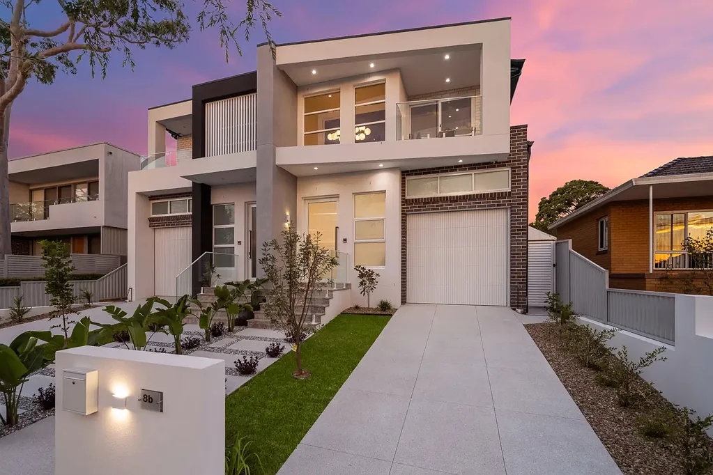 Miranda 5 Slaapkamer Brand New Spacious Luxury Residence Walking Distance to Miranda Westfield's