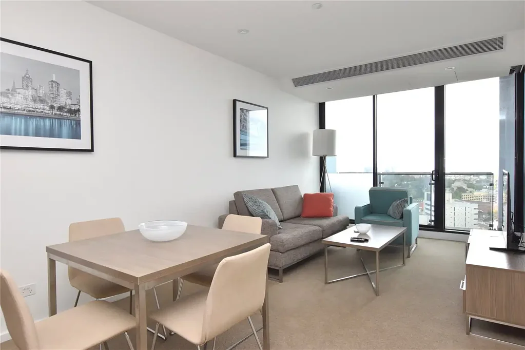 Fantastic apartment in stylish building
