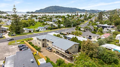 305 Main Road, Tairua, Thames-Coromandel, Waikato, 9 Bedrooms, 5 Bathrooms, Home & Income
