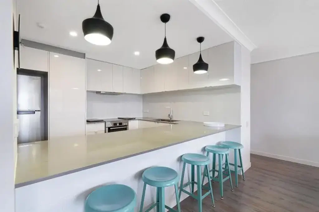 Fully Furnished - Beachside Location