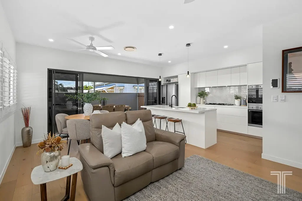 2/27 Agnew Street, Norman Park, QLD 4170