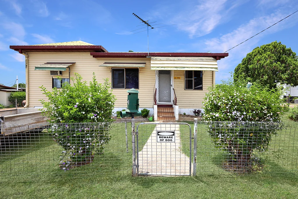 64 Sarina Beach Road, Sarina, QLD 4737