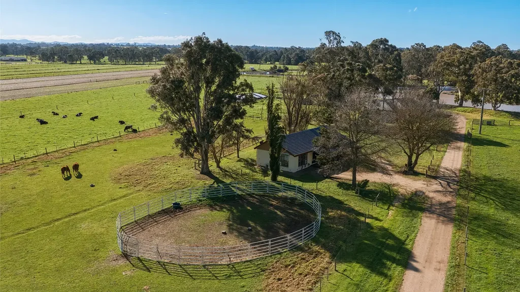 Maffra 4房  2 acres of Space with Everyday Amenities Close By