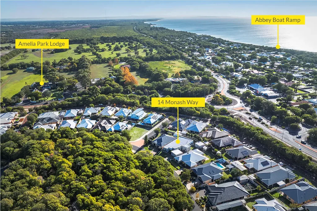 14 Monash Way, Abbey, WA 6280